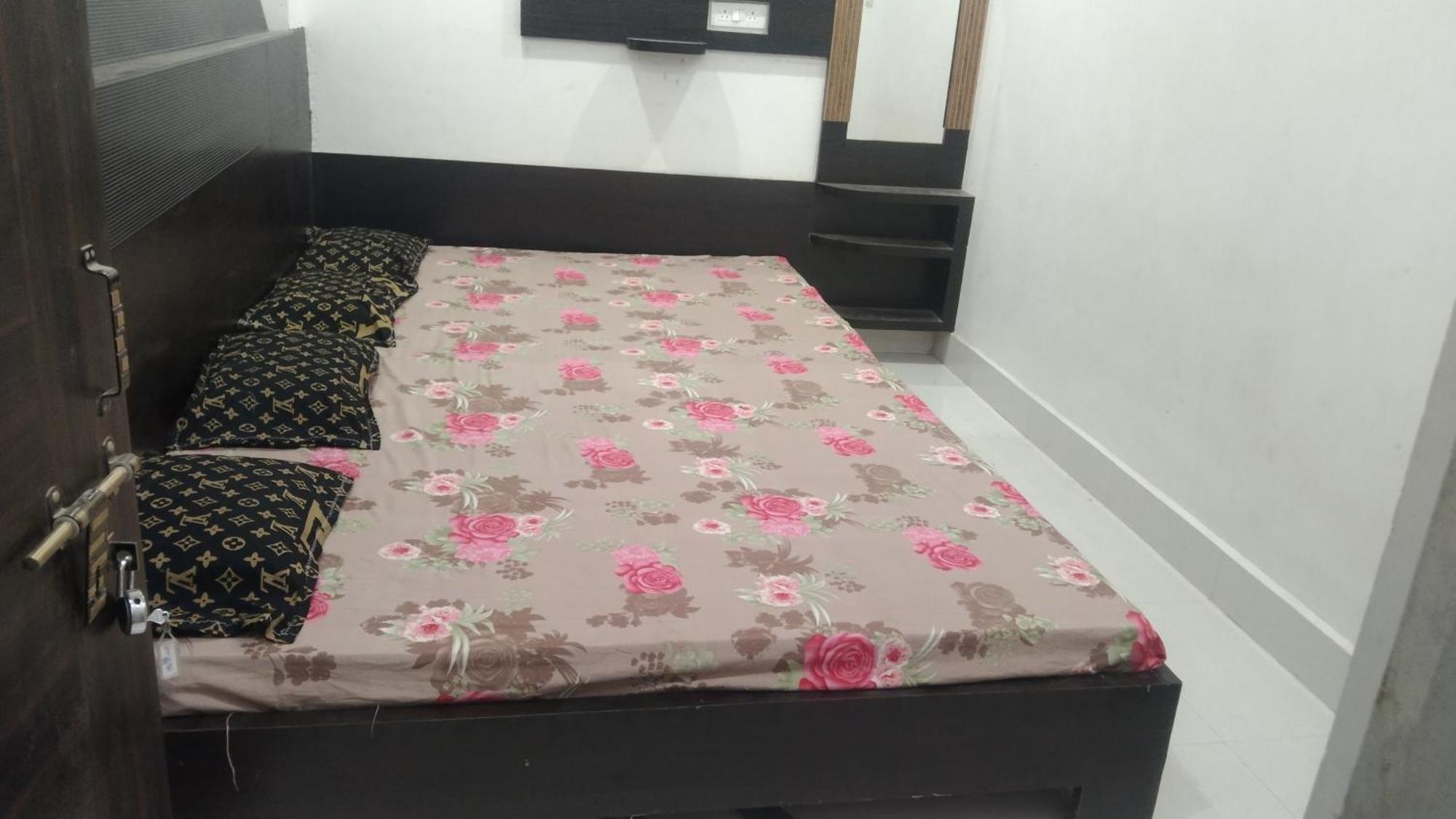 Mangal Dham, Deoghar Hotel Bilik gambar